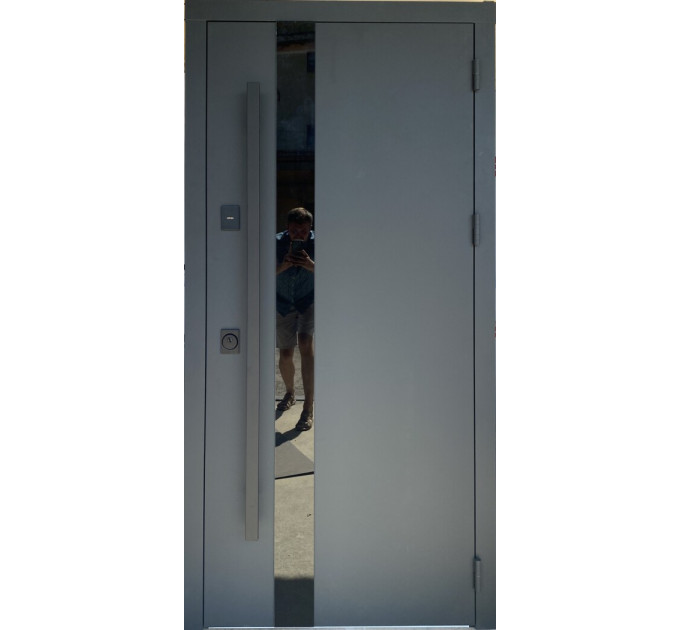 Дверь входная Qdoors Elegant 3К ручка DMD антрацит песок/ гладкая белая шагрень